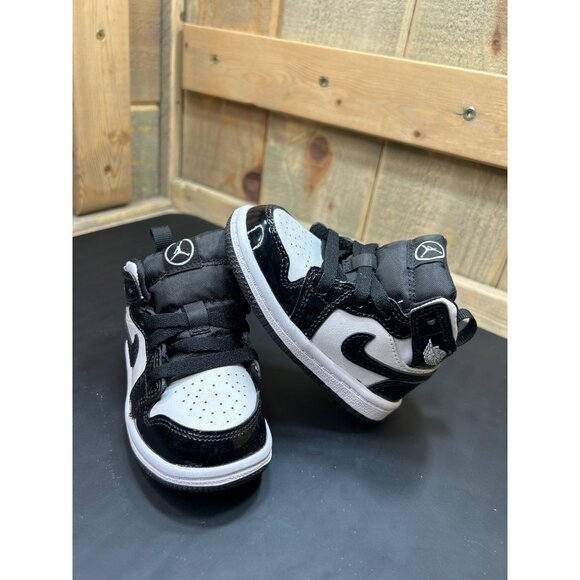 Nike Air Jordan 1 Mid Toddler Shoes Size 5C Black & White Leather Sneakers